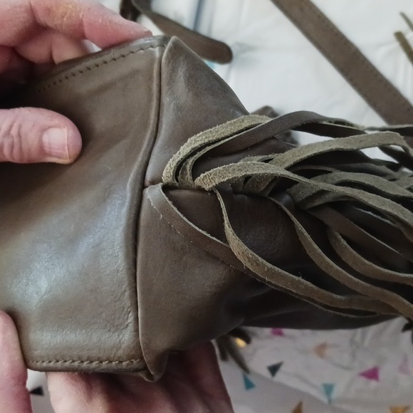Patricia Nash Drawstring Crossbody Bucket Bag - Picture 5 of 11